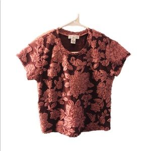 Ivy & Main floral velvet crop top